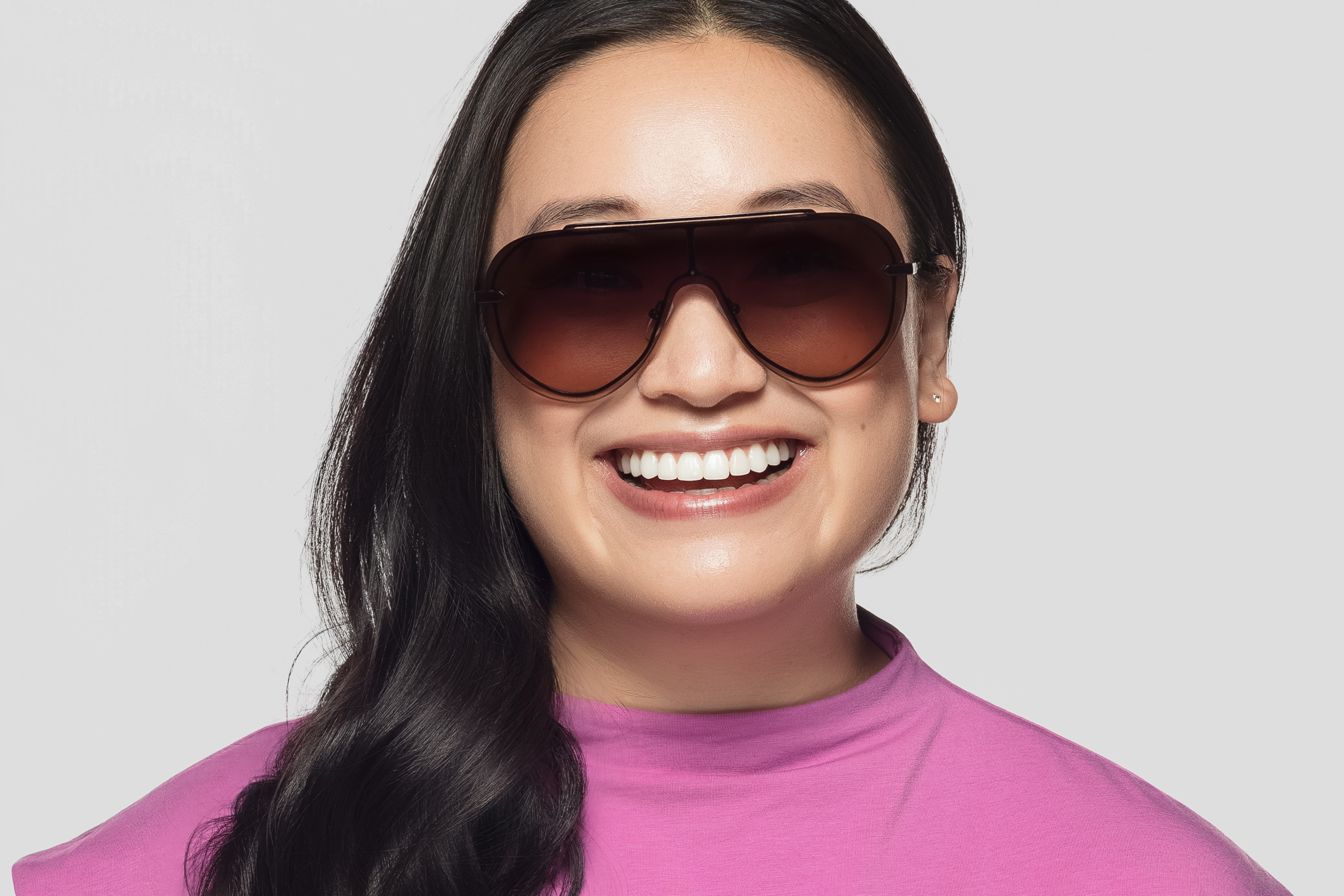 Susan - Shiny Black - Grey Gradient Lenses